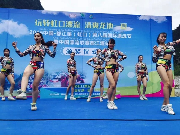 1487921191275894.jpg 160329707870125905.jpg