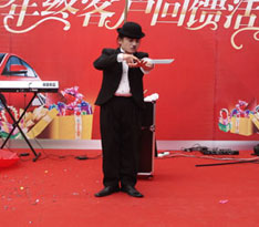 搞笑魔術(shù)—卓別林模仿