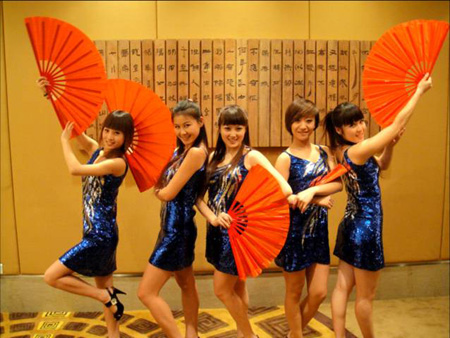 律動青春女子打擊樂團